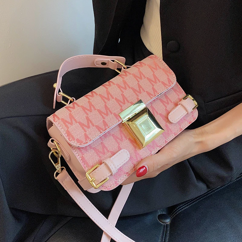 

Mini Letter Jacquard Cloth Box Crossbody Bags for Women 2022 Winter Ladies Cute Phone Shoulder Handbag and Purses Bag Pink Brown
