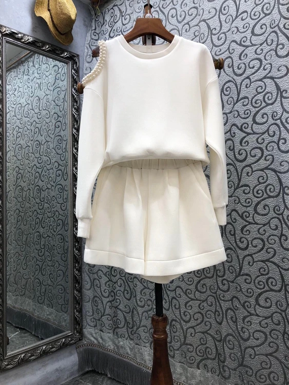 

2021 new women fashion strapless sweater + shorts casual fashion suit 918