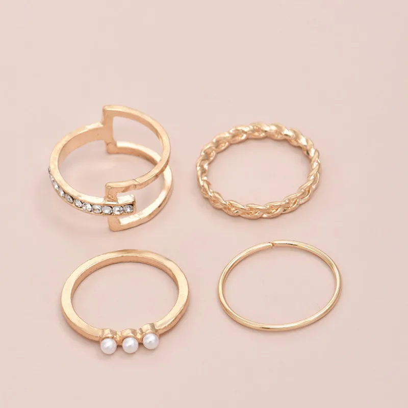 

2021 Women Jewelry New 4 Pcs/set Geometry Pearl Sweet Finger Ring Set