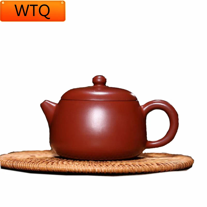 

Kitchen,Dining & Bar