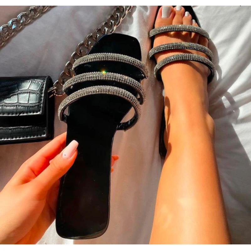 

2021 summer new style Roman rhinestone hollow open toe solid color outdoor large size flat PU material Women’s slippers 37-41