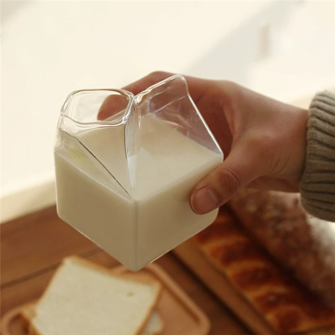 

1 piece 250ML Half Pint Milk Carton Style Creative Mini Creamer Jug Glass Milk Mug