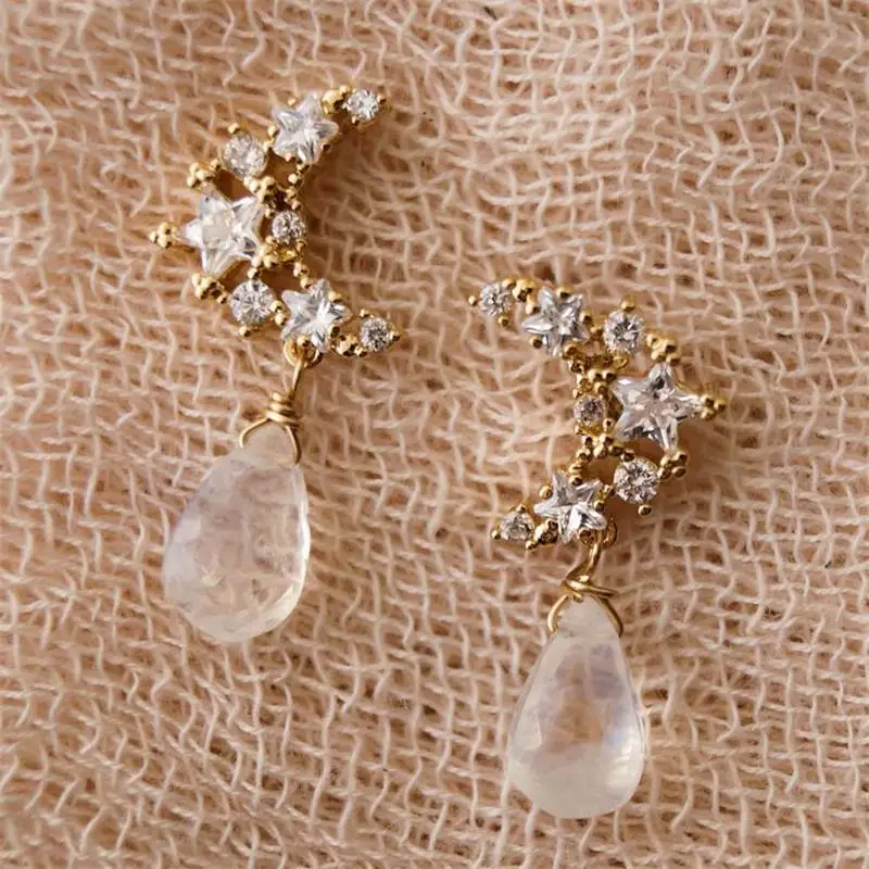 

Classic Female Crystal Moon Drop Earrings Charm Gold Color Wedding Earrings Vintage White Zircon Stone Dangle Earrings For Women