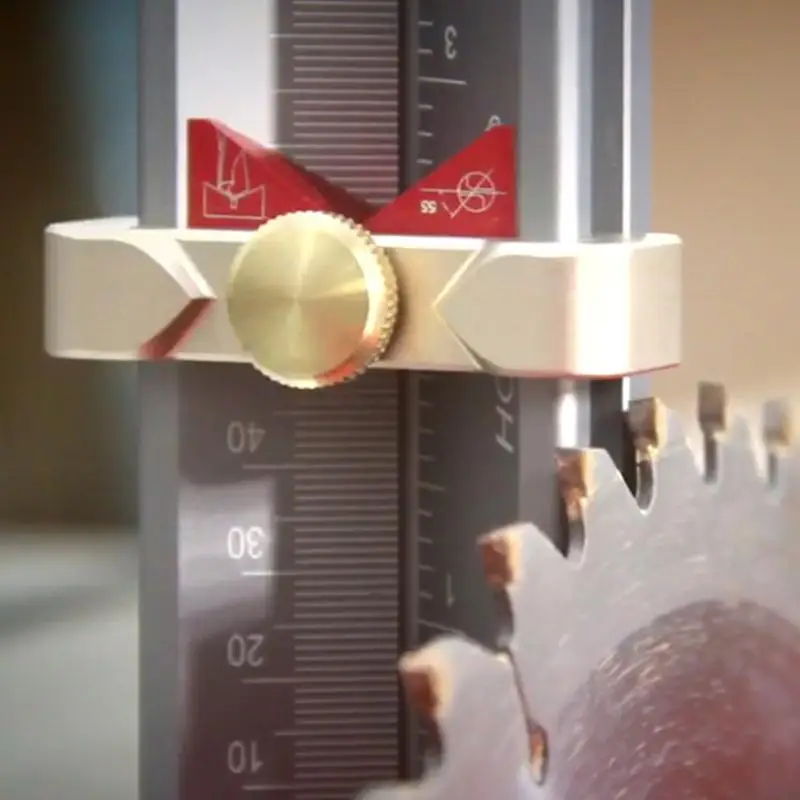 Многофункциональный измеритель глубины для работы по дереву измерительный