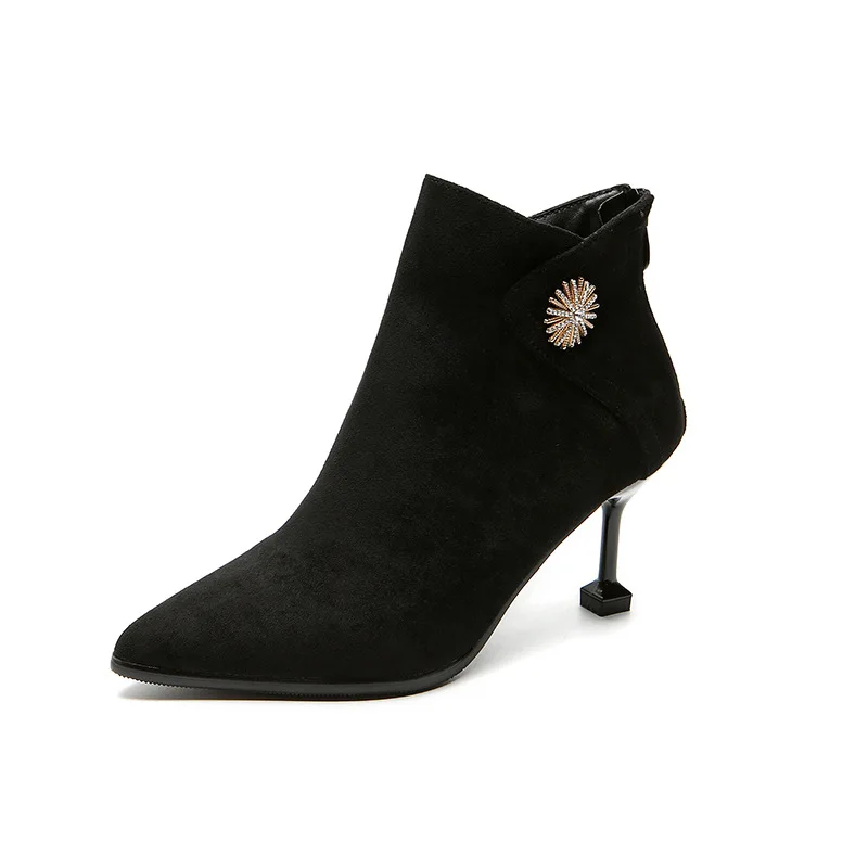 

Cat heel New Women's cotton padded shoes single shoes casual pointed low heel large boots