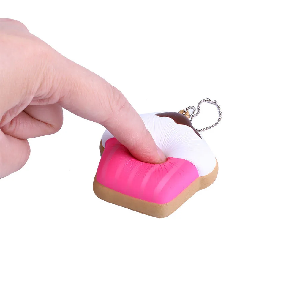 Прекрасный в форме сердца медленно растет весело кольцо для ключей семья дружба