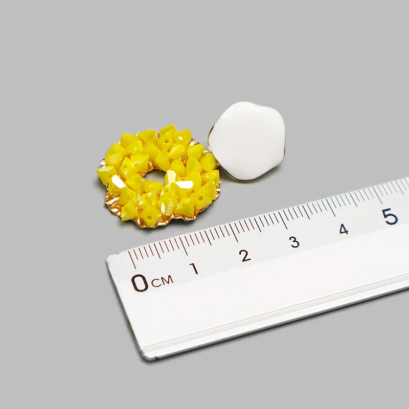 

Personality temperament color net red fluorescent yellow beaded white enamel earrings female