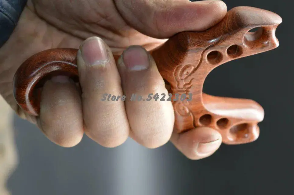 

High Quality New Wood Slingshot Round Rubber Band Outdoor Shooting Catapult Entertainment Hunting Slingshots