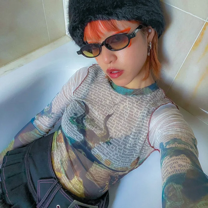 

Женские укороченные топы Combhasaki с газетным принтом, прозрачная сетчатая Прозрачная Футболка с длинным рукавом и круглым вырезом, женская фу...