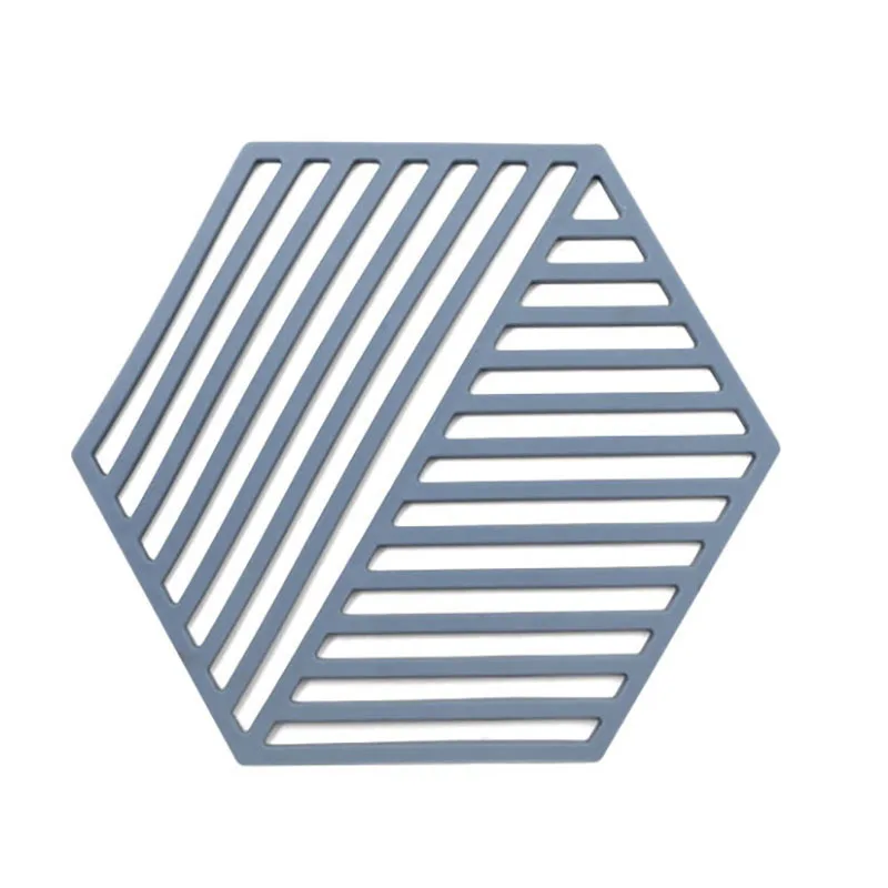 

1PC Geometry Heat Resistant Hollow-Out Plastic Mat Drink Cup Coasters Non-slip Pot Holder Table Placemat Kitchen Accessories