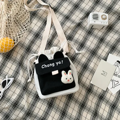 

New lovely and fashionable Korean ins Harajuku Canvas Messenger Bag for female students is convenient and practical