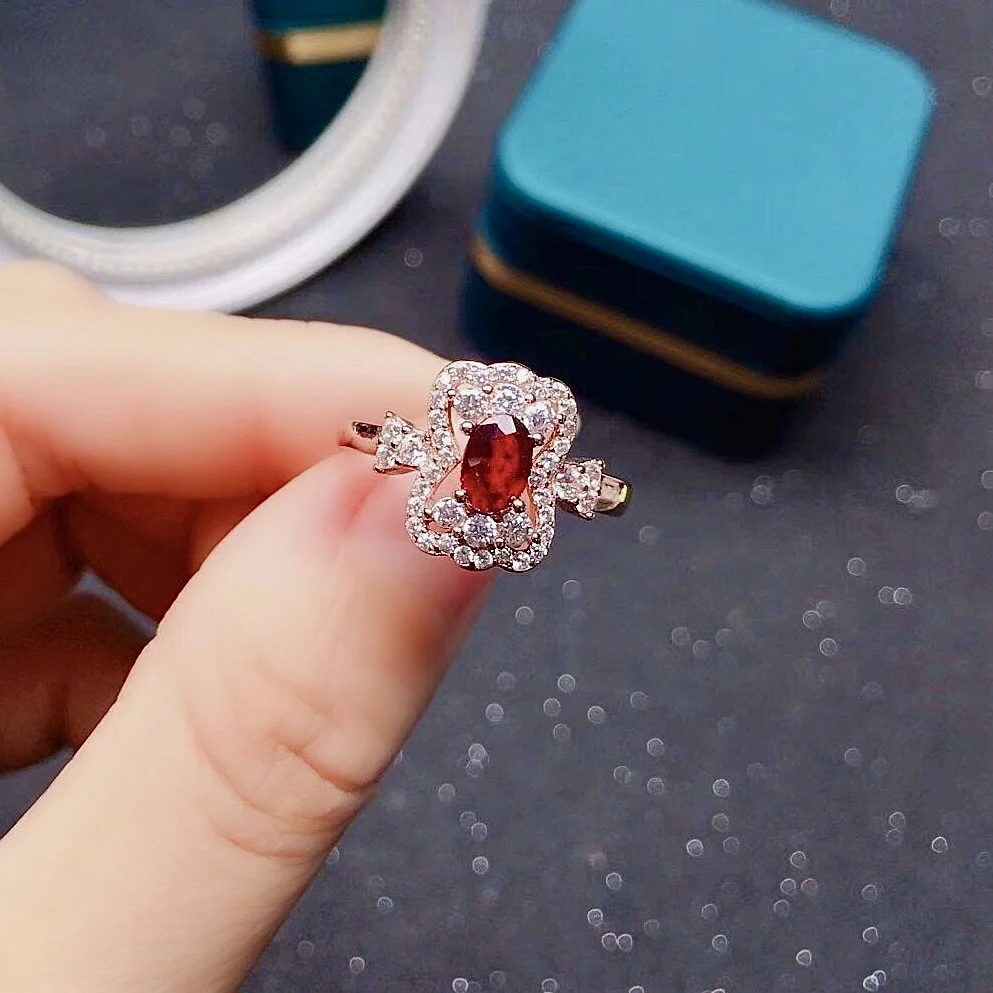 Винтажное кольцо из серебра 925 пробы с натуральным Рубином 4 мм х 6 | Украшения и