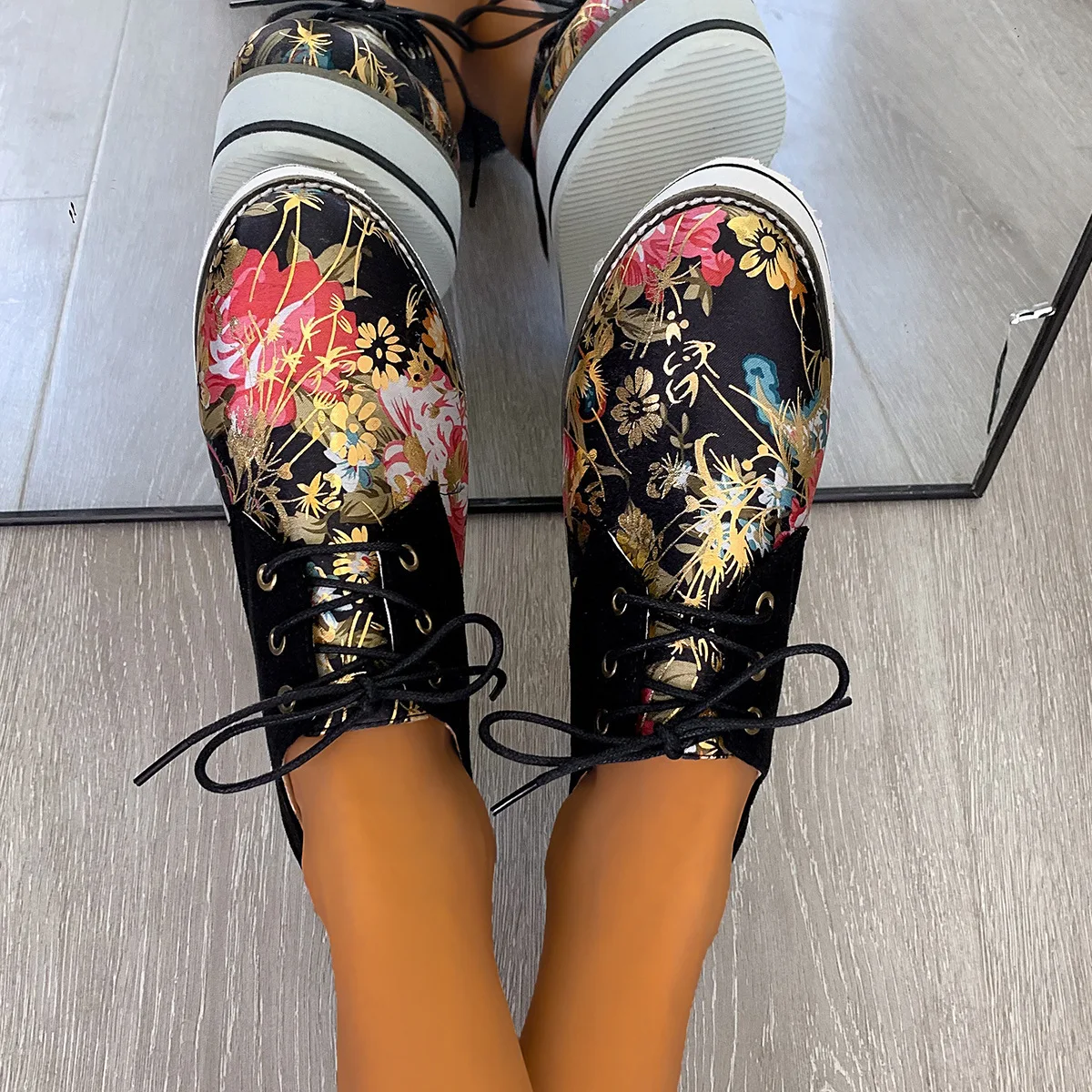 

Vulcanize Shoes Sneakers Women Shoes Ladies Floral Print Lace Up Fashion Platform Casual Shoes for Women Zapatillas Mujer