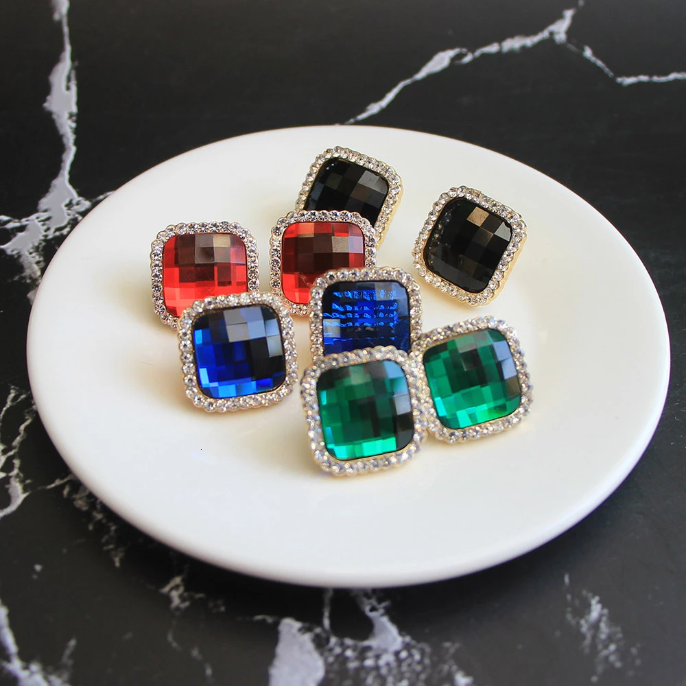 Серьги клипсы без пирсинга женские большие квадратные украшения со стразами в