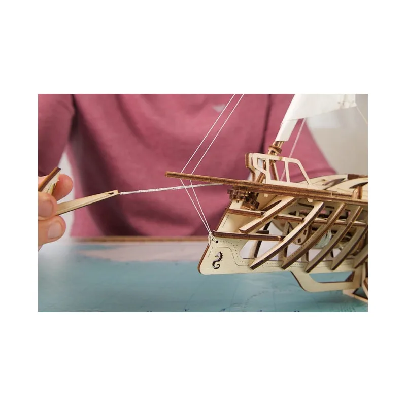 Сборная модель Ugears Тримаран Мерихобус | Игрушки и хобби