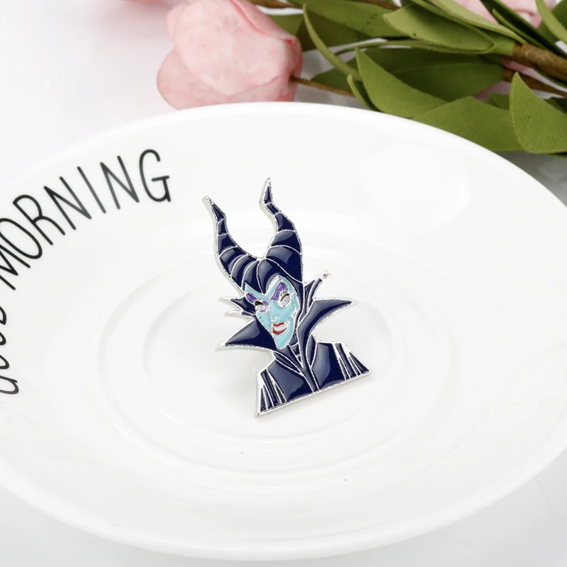Movie Elven Queen Enamel Brooch Jewelry Gothic Cosplay for Women Men Lapel Pin backpack bags Hat badge Gifts-40 | Украшения и