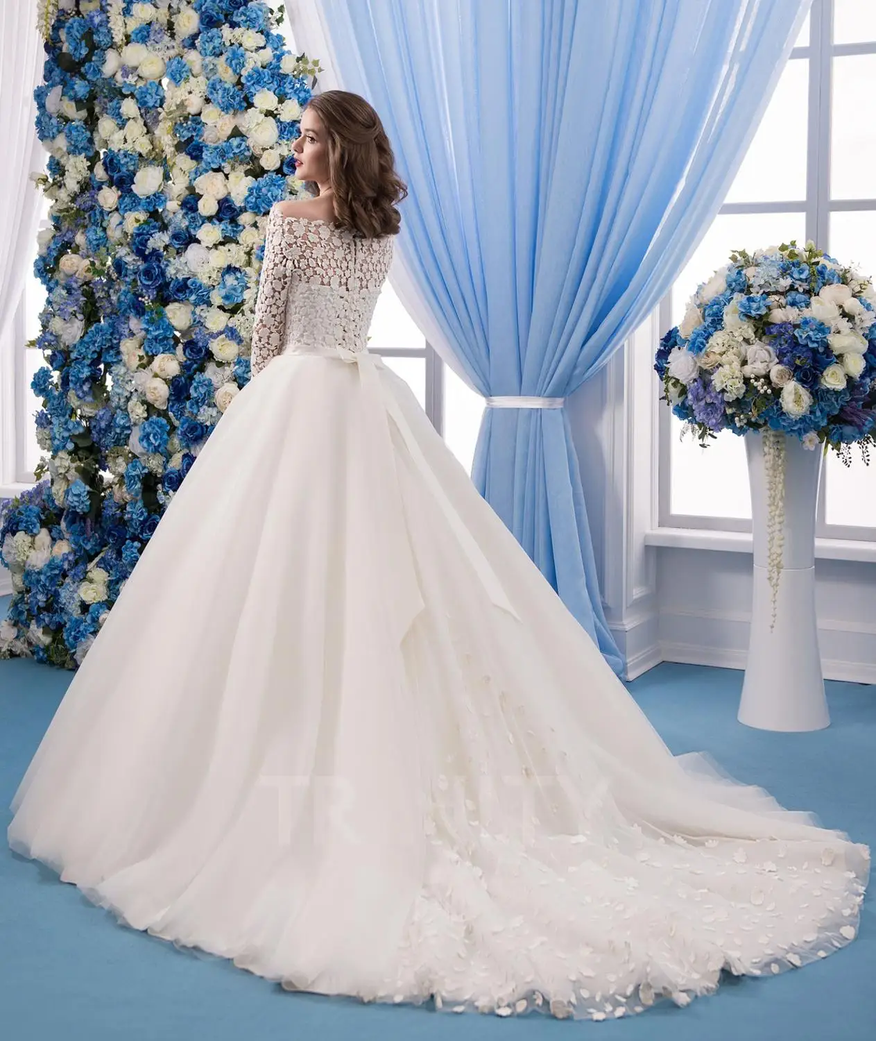 Элегантные свадебные платья трапециевидной формы цвета слоновой кости с 3/4