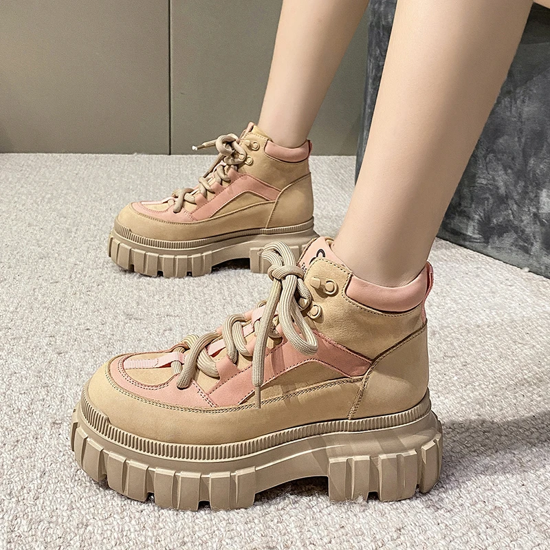 

Women's Platform Motorcycle Boots Wedges Female Retro Ankle Boots Autumn Black Leather Chunky Shoes Woman 2021 Botas Mujer