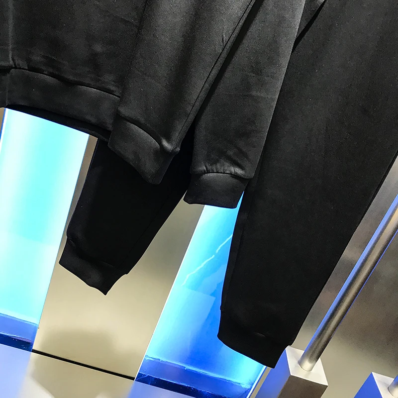 

2020 Europe station fashion suit men's autumn new simple personality letter sequins hot drilling long sleeve pants 2-piece set