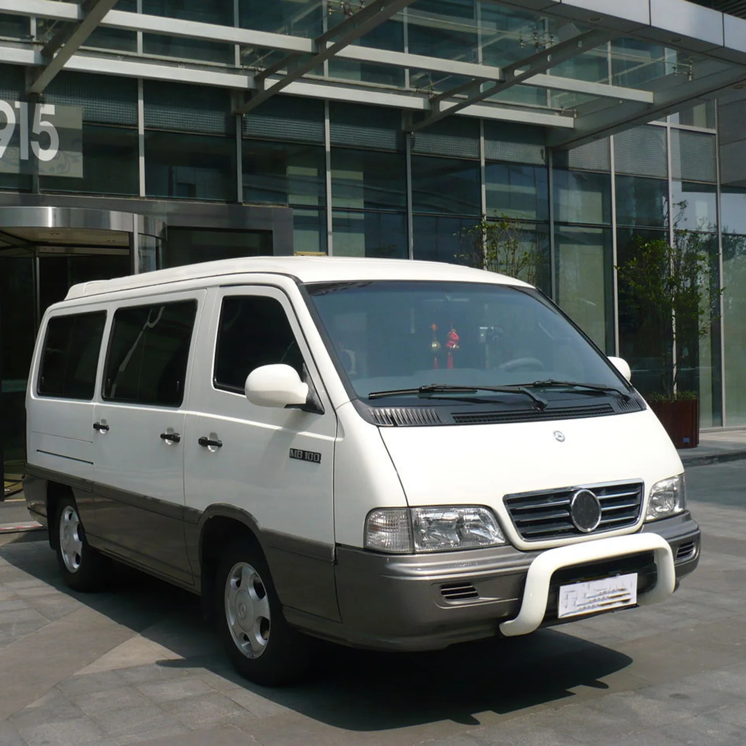 Крышка для зеркала заднего вида со светодиодной подсветильник кой Benz MB100 |