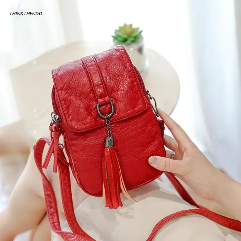 Сумка-мессенджер женская из кожи с регулируемым ремешком |