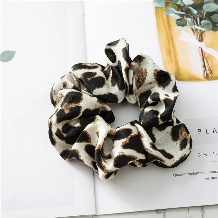 

Soft Animal Leopard printing Hair Scrunchie Ponytail Loop Holder Stretchy Elastic Hair band for women Hair Accessories pj-1000