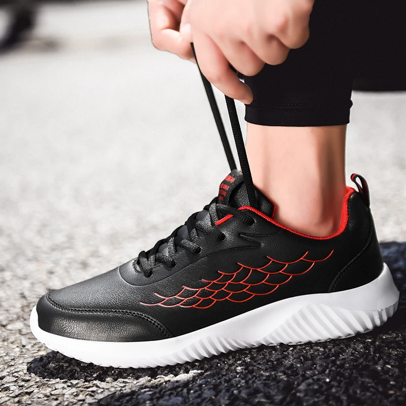 2019Autumn and winter new 36-48 large size men's sports shoes lightweight breathable knitted urban running shoes outdoor sports - Цвет: 9802Black red