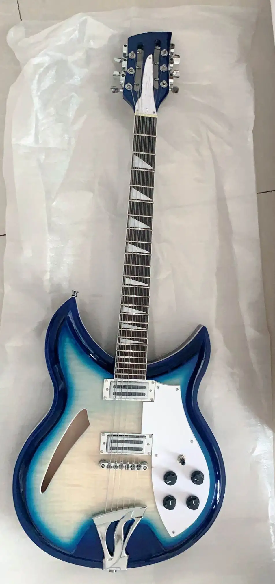 Высокое качество Новое поступление модель Rickenbackr 330 электрическая гитара в синем