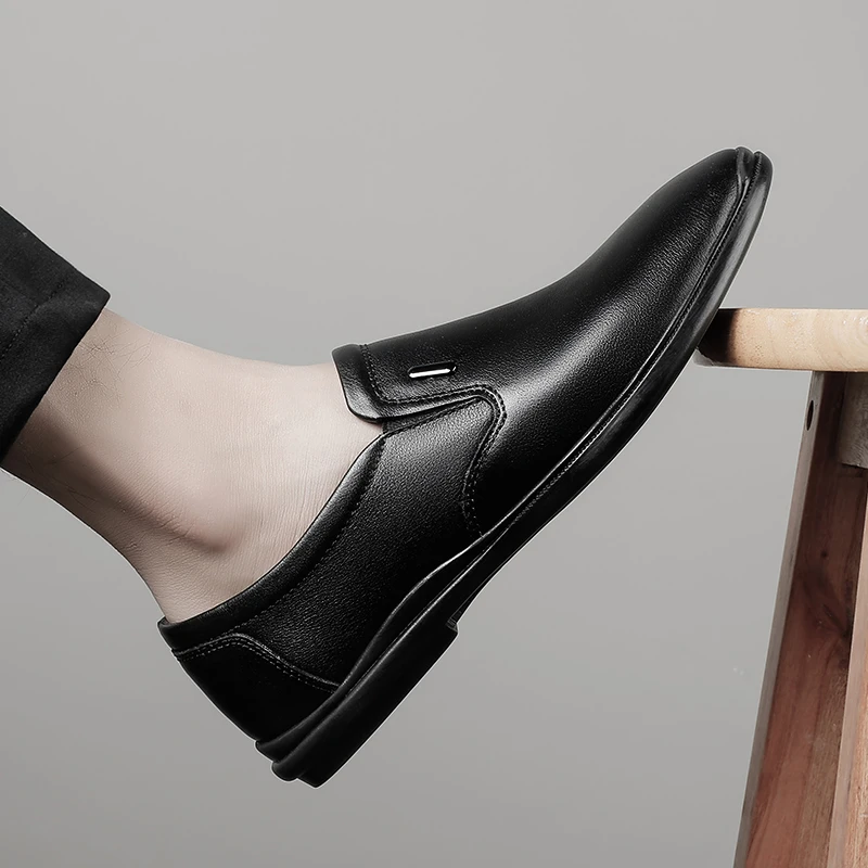 

Men loafers Shoes Comfortable Casual Shoes fashion Genuine Leather Breathable Loafers Slip-on Footwear Walking Shoes big size 47