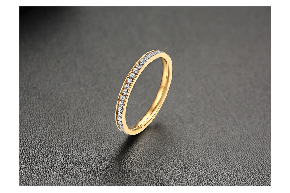 Vnox 2mm Bling CZ Stones Ring for Women Lady Gold Tone Stainless Steel Shinny Crystal Finger Band Elegant Jewelry