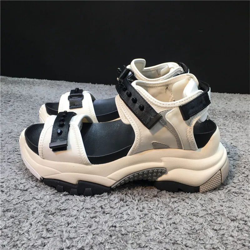 Женские босоножки на платформе с заклепками Разноцветные Повседневные