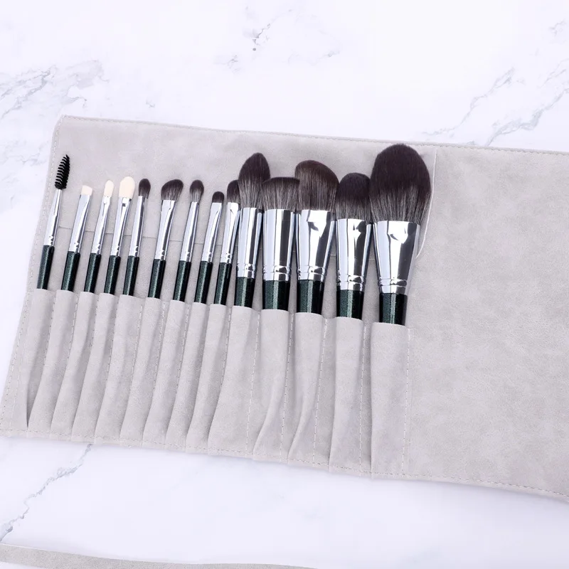 

Makeup Brushes Set Cosmetic Foundation Powder Blush Eye Shadow Lip kabuki blending Wooden Make Up Brush Tool Kit Maquiagem