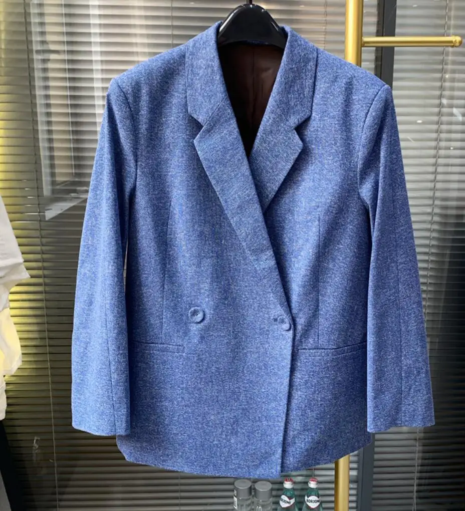 Двубортный блейзер с отложным воротником и V-образным вырезом | Женская одежда