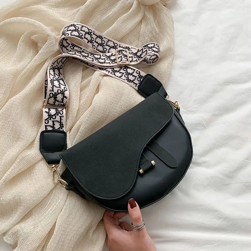 

New Luxury Fashion Women Crossbody Bag Vintage Semicircle Saddle Bags Soft Leather Shoulder Bags for Ladies Handbags Designer