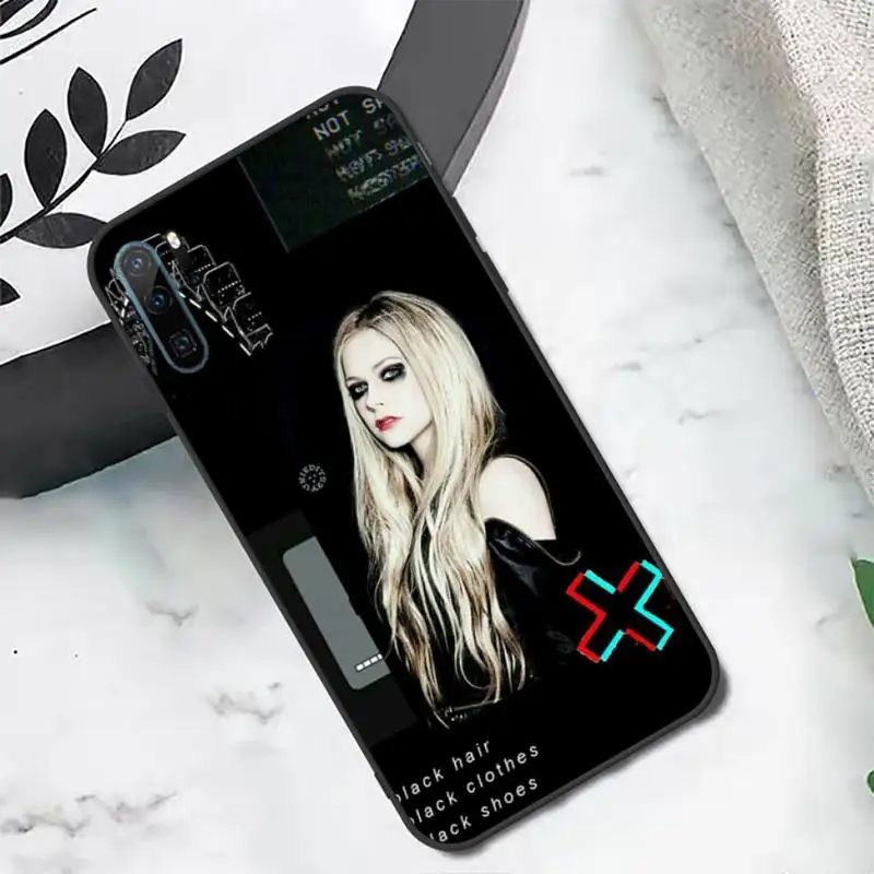 

Canada actor singer Avril Lavigne Phone Case For Huawei honor Mate P 10 20 30 40 i 9 8 pro x Lite smart 2019 nova 5t