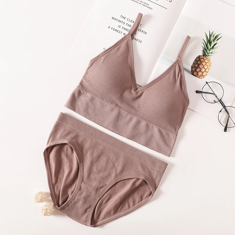 

Women Bra Panties Set Push Up Bra Female Crop Top Sexy Lingerie Active Bra Cozy Brief Low Back Bra Sport Seamless Underwear Set