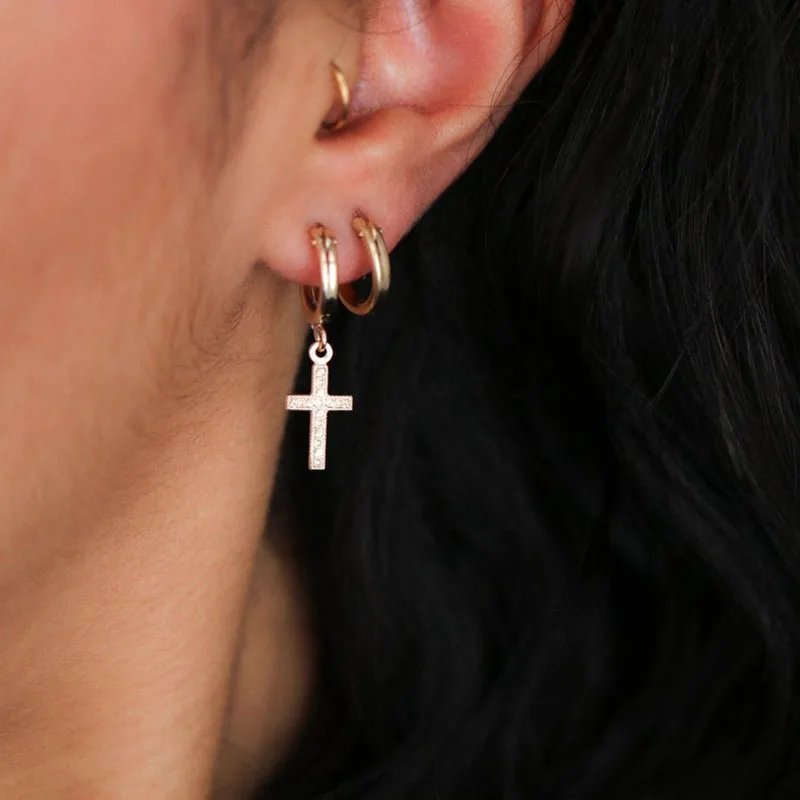 Женские серьги подвески золотистого цвета минималистичные круглые модные