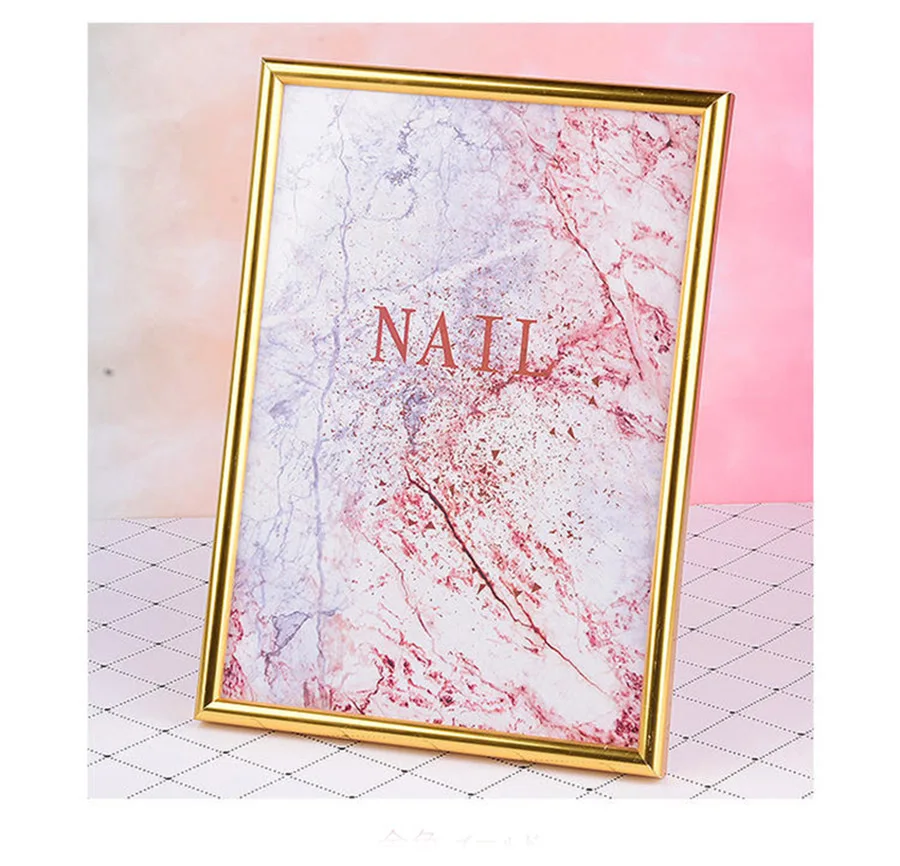 Демонстрация накладных ногтей из розового золота мраморный дизайн демонстрация