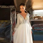 Шифоновые длинные свадебные платья-трапеции с открытой спиной и V-образным вырезом