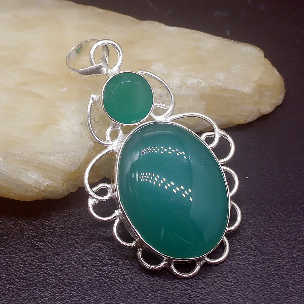

Gemstonefactory Jewelry Big Promotion 925 Silver Rare Stylish Green Agate Emerald Women Ladies Gifts Necklace Pendant 0545