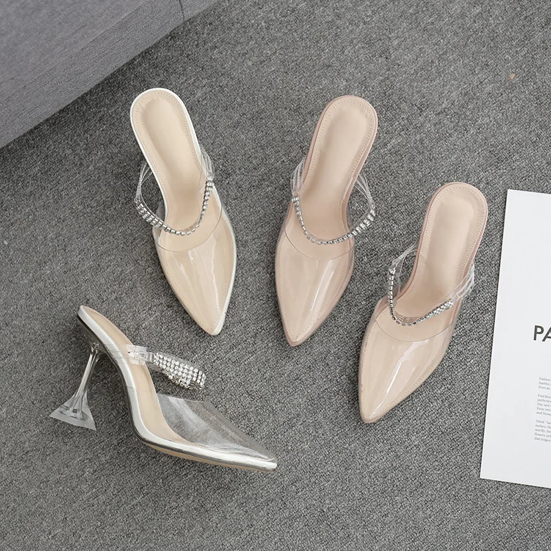 2020 Новые популярные модели прозрачные стразы босоножки с острым носком на