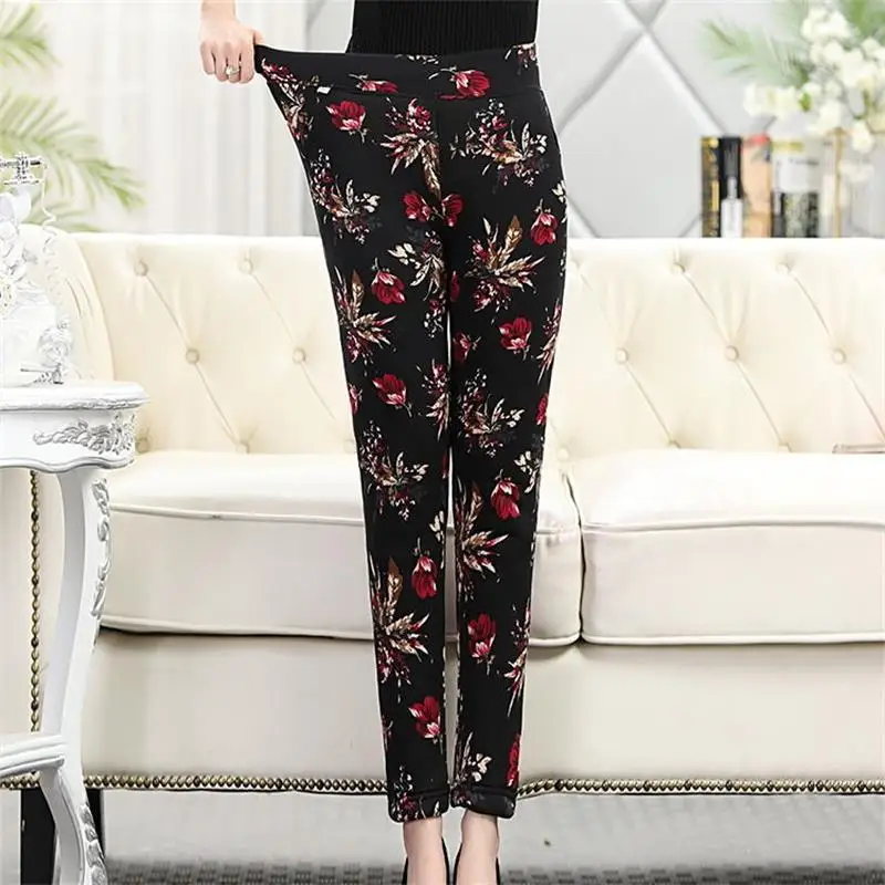 

2021 Autumn Winter New Middle Age Women Plus Thick Velvet Leggings Female High Elastic Pants Ladies Print Flower Trousers Z575