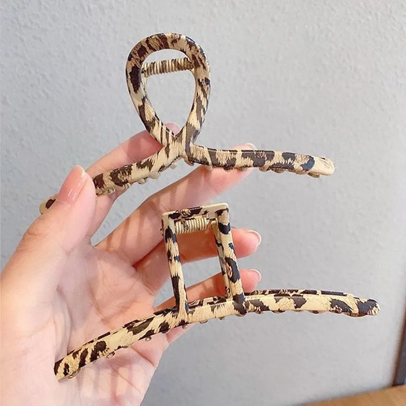 

Leopard Metal Hair Claws Vintage Leopard Hairpins Hair Clips Barrettes For Women Crab Hair Accessories Leopard Metal Hair Claws