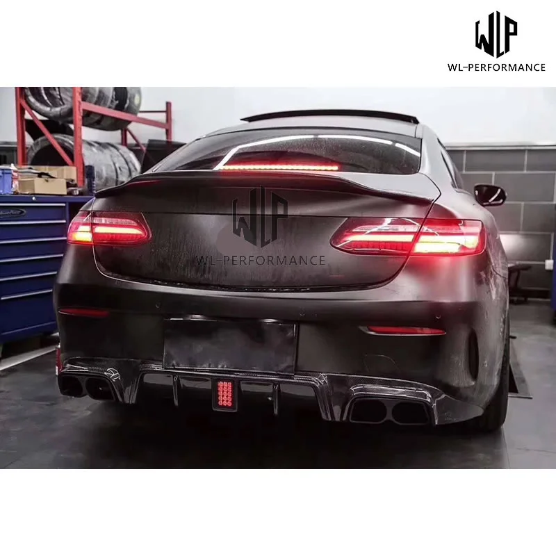W238 e Coupe High Quality Carbon Fiber Rear Diffuser with Led Lights Stainless Steel Exhaust Pipe for Mercedes-benz E300 2018 | Автомобили