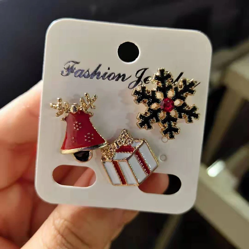 

3/pcs Christmas Brooch Cardboard Set Santa Claus Snowman Elk Hat Brooch Women Party New Year Metal Badges Pins