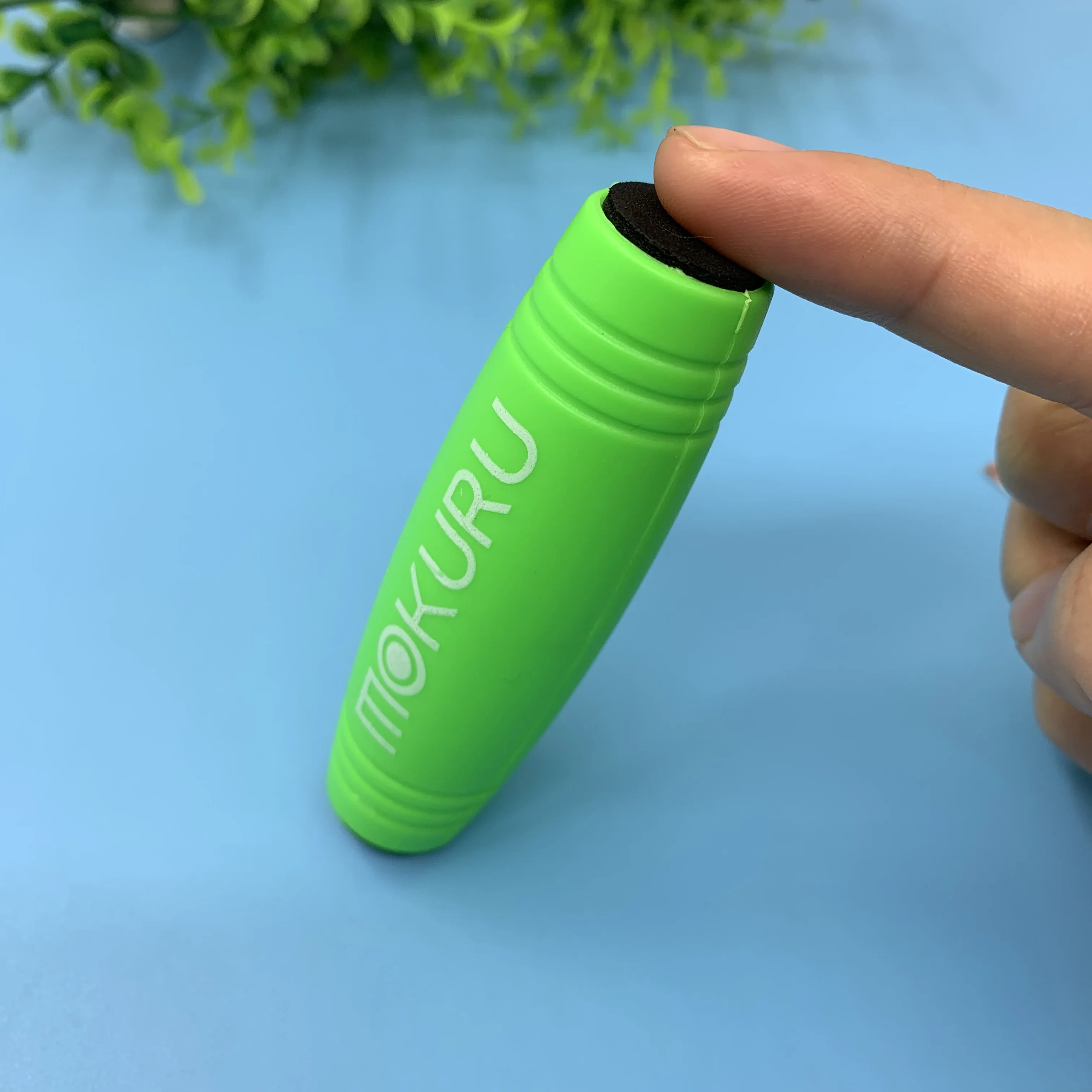 

3Pcs Fidget Amazing Desk Toy Mokuru Tabletop Rolling Stick Anxiety Release Office Home Party Class Bar Desktop Flip Training