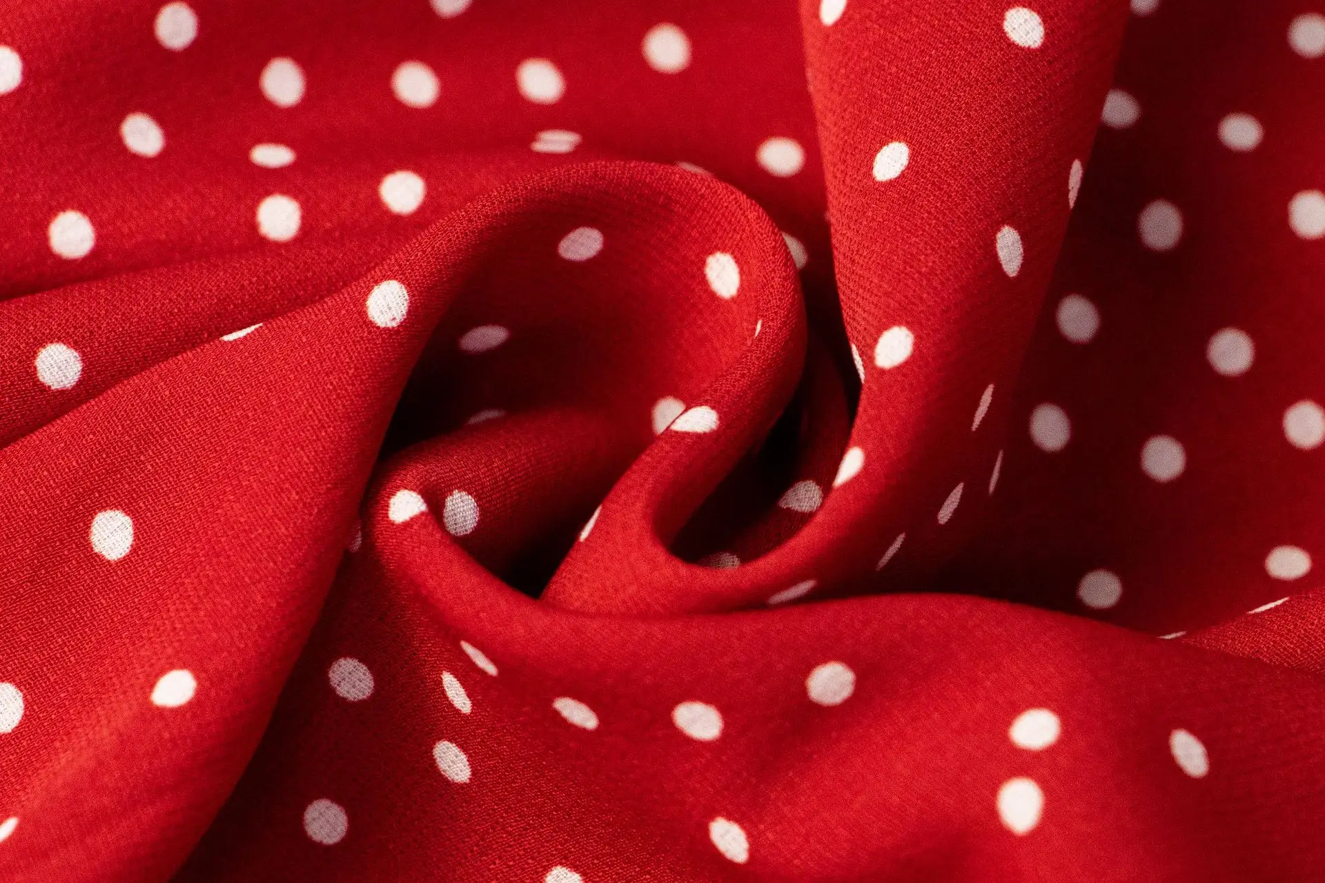 

2021 summer new red floral folding waist slimming original chiffon dress