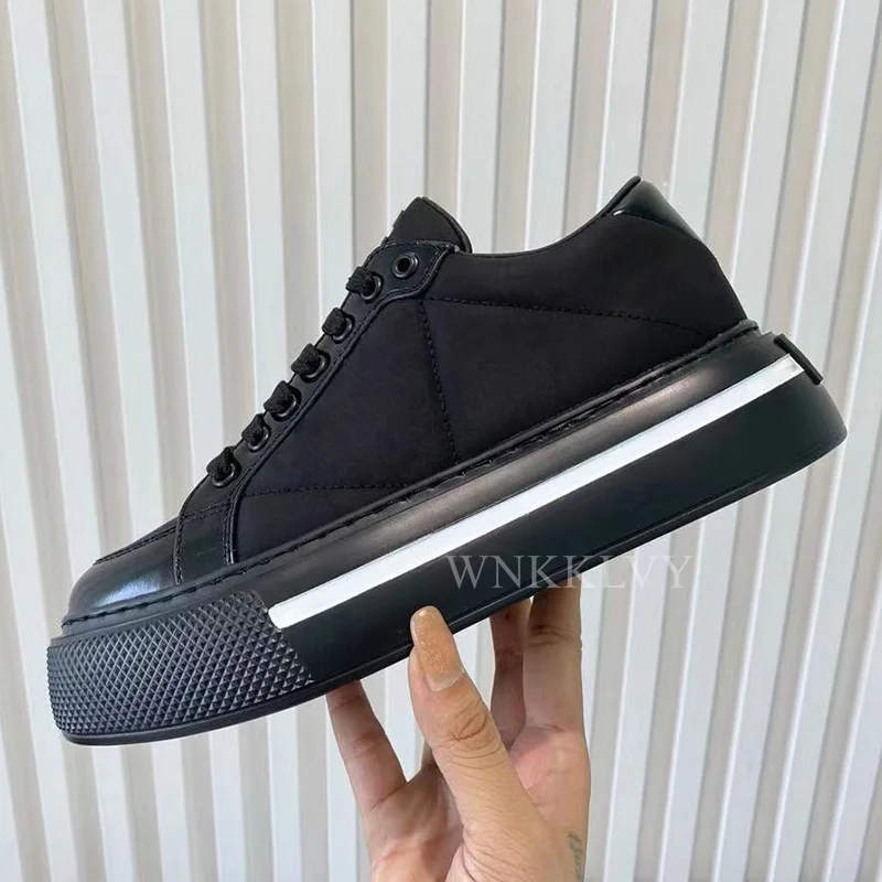

Spring autumn flat Thick Sole small white Shoes Women Round Toe Lace Up Sneakers Comfortable Breathable Casual Shoes 2021