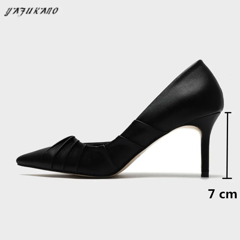 

2021 Spring New Female High Heels Pointed Toe Stiletto Solid Color Black Low-Help Career Fashion Pleated Lady Pumps Party Shoes