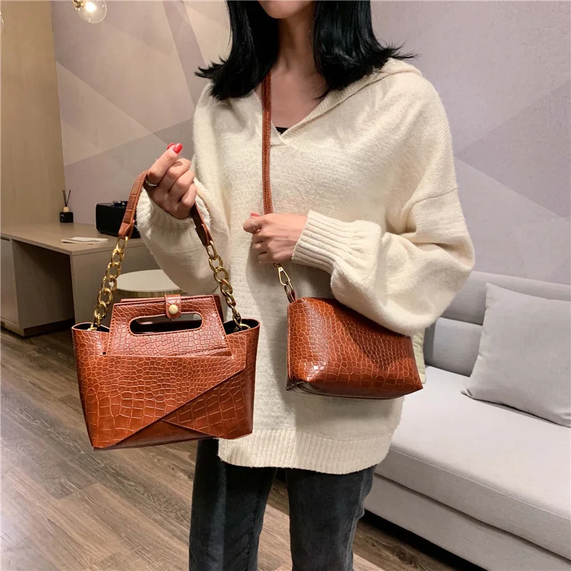 

Emerald Female Bag New Korean Version Of Hong Kong Style Fashion Messenger Bag Crocodile Pattern All-Match Single Shoulder Hand